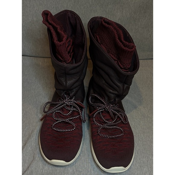 Women's Nike Roshe Two HI Flyknit Sneaker Boot, 861708 600 Sz  6 Deep burgundy - Picture 4 of 14